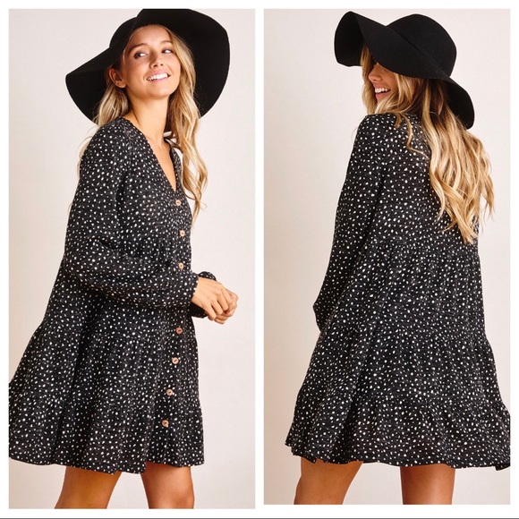 Fabulous Boho Chic Dotted Tiered Long Sleeve Button Dress - Picture 5 of 5